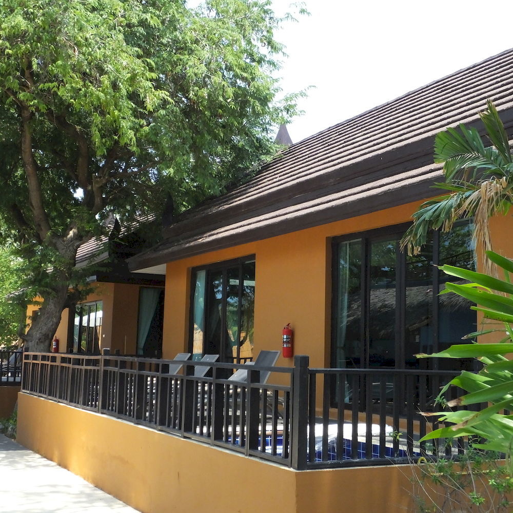 Phi Phi Long Beach Resort & Villa Eksteriør bilde