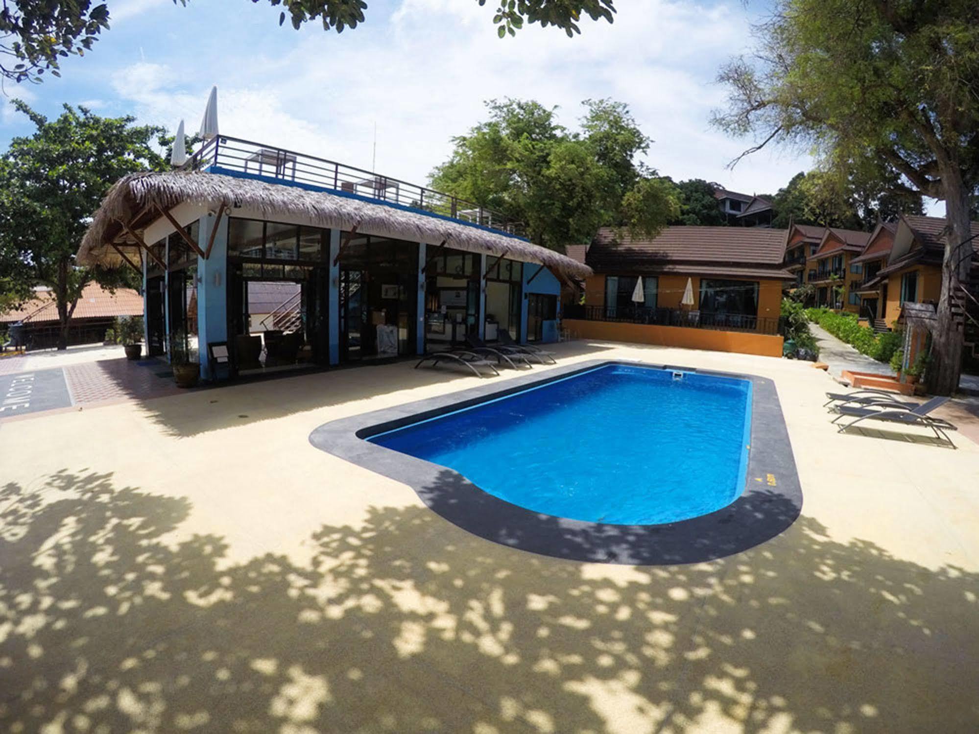 Phi Phi Long Beach Resort & Villa Eksteriør bilde